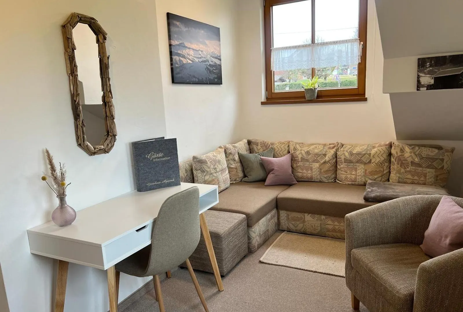 Apartment Gaestehaus Alpenruh Fischen im Allgaeu Germany